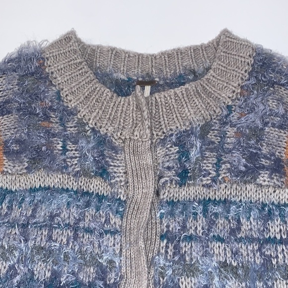 FREE People Blue Wool Alpaca Nordic Party Fuzzy Cardigan Size Medium - Picture 6 of 12